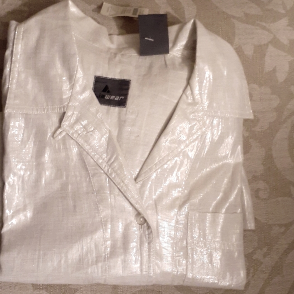 LIZ WEAR BLOUSE SHIRT METALLIC SIZE M NWT